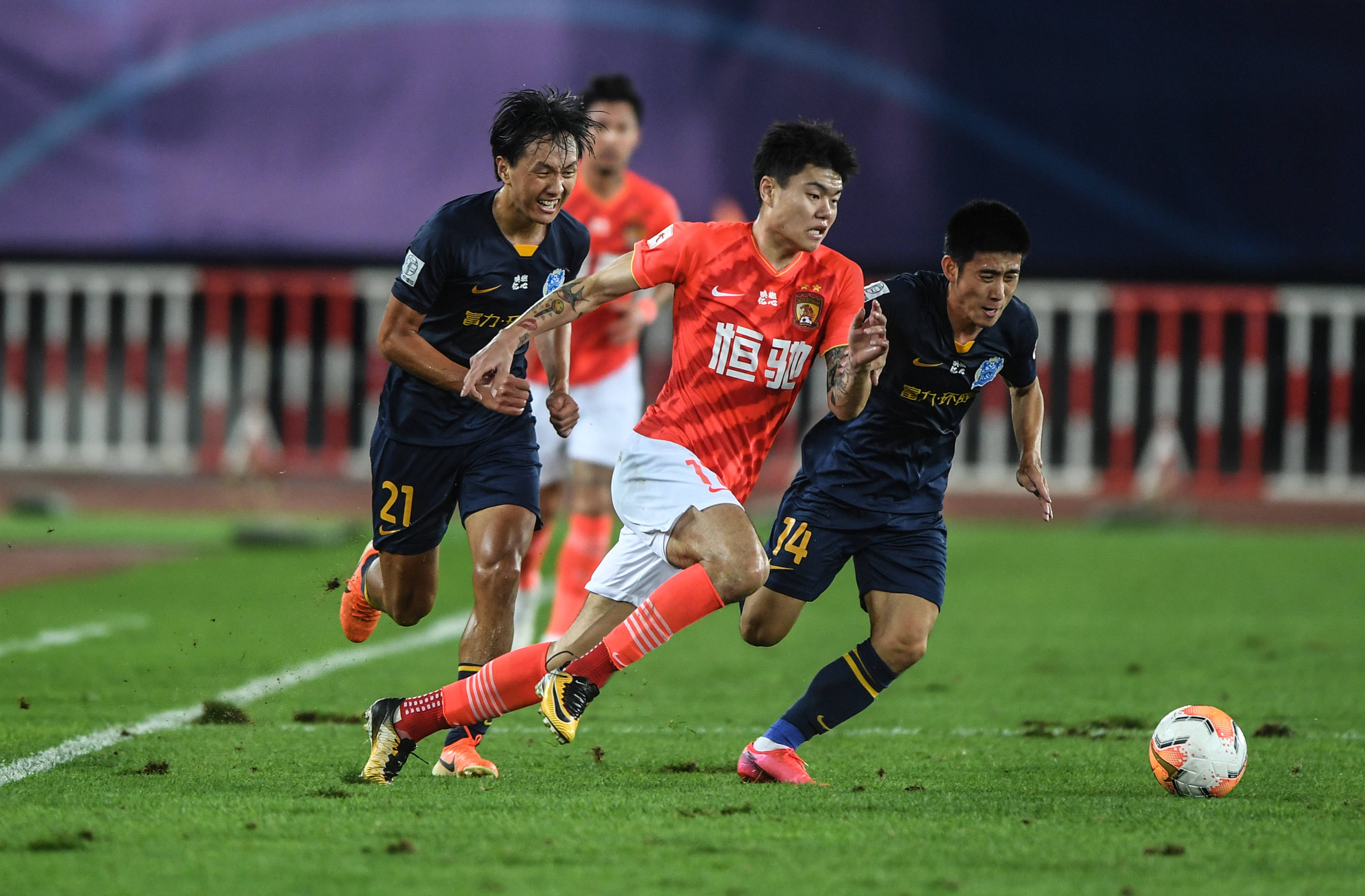 速在球迷和 速在球迷和